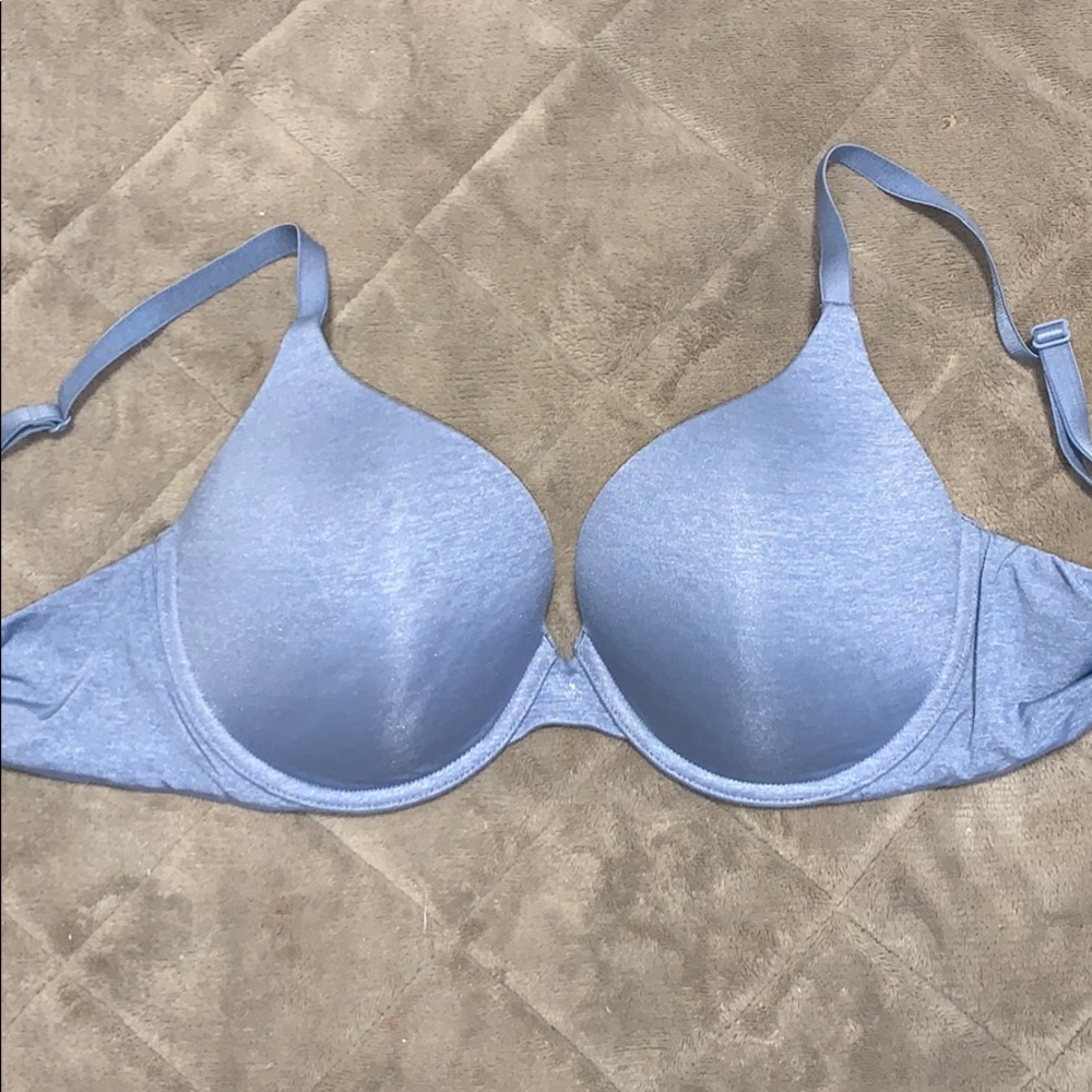 34DD Victoria secret bra